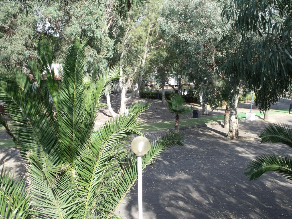 Villaggio Togo Togo Porto di Ponente Exterior foto